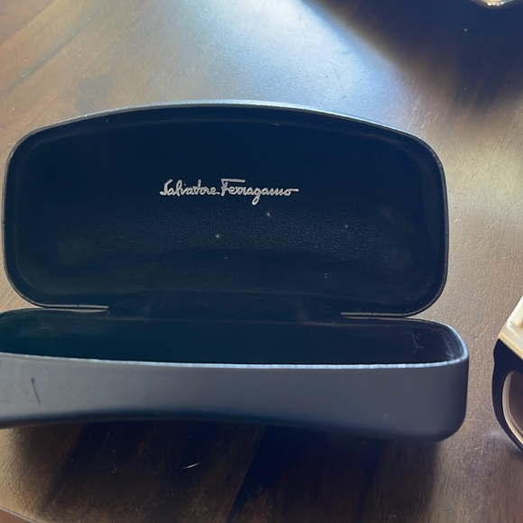 Salvatore Ferragamo Sunglasses - Picture 4 of 4